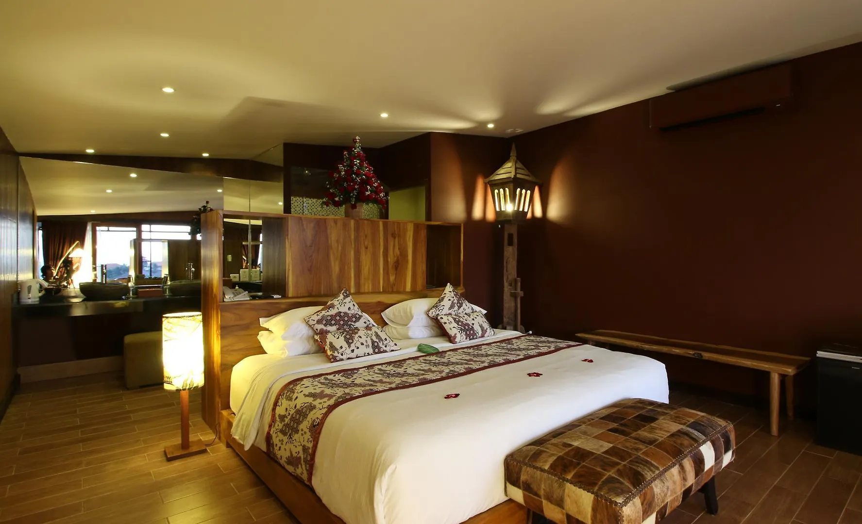 Hotel Sky Suites Seminyak
