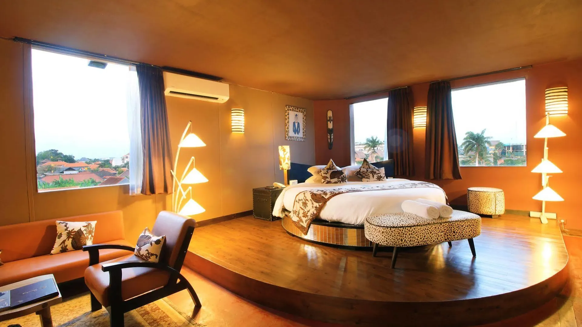 **** Hotel Sky Suites Seminyak Indonesien